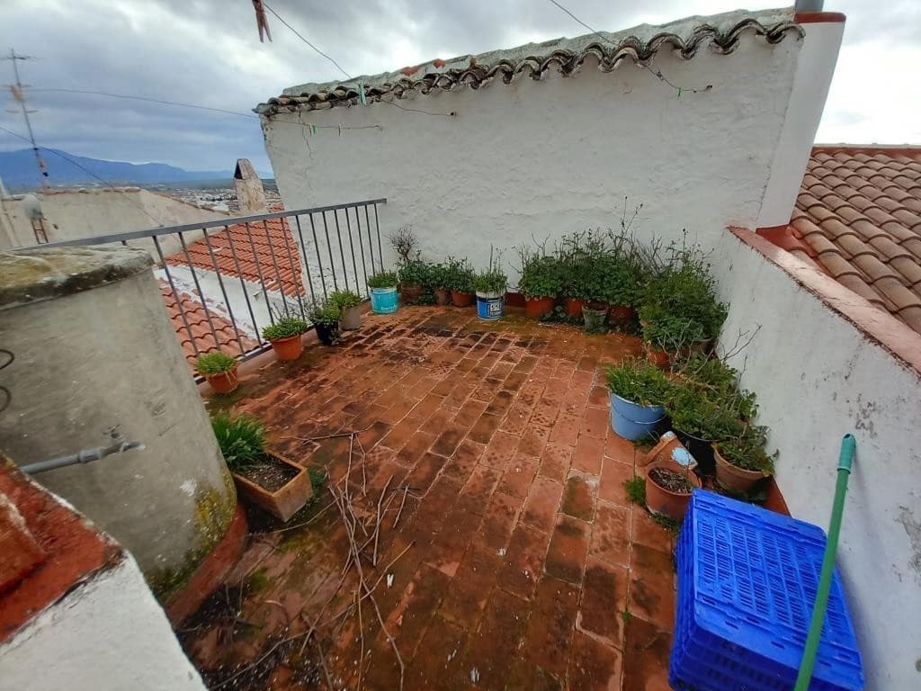 3 soverom Hus til salgs i Martos - € 48 000 (Ref: 8290025)