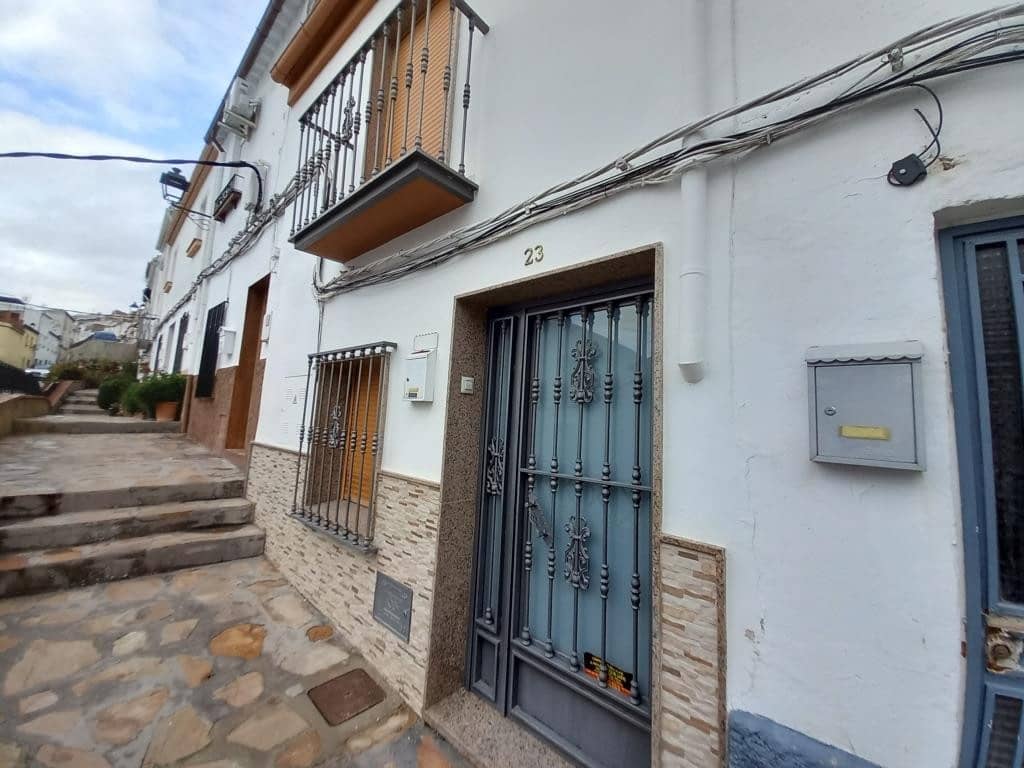3 soverom Hus til salgs i Martos - € 48 000 (Ref: 8290025)