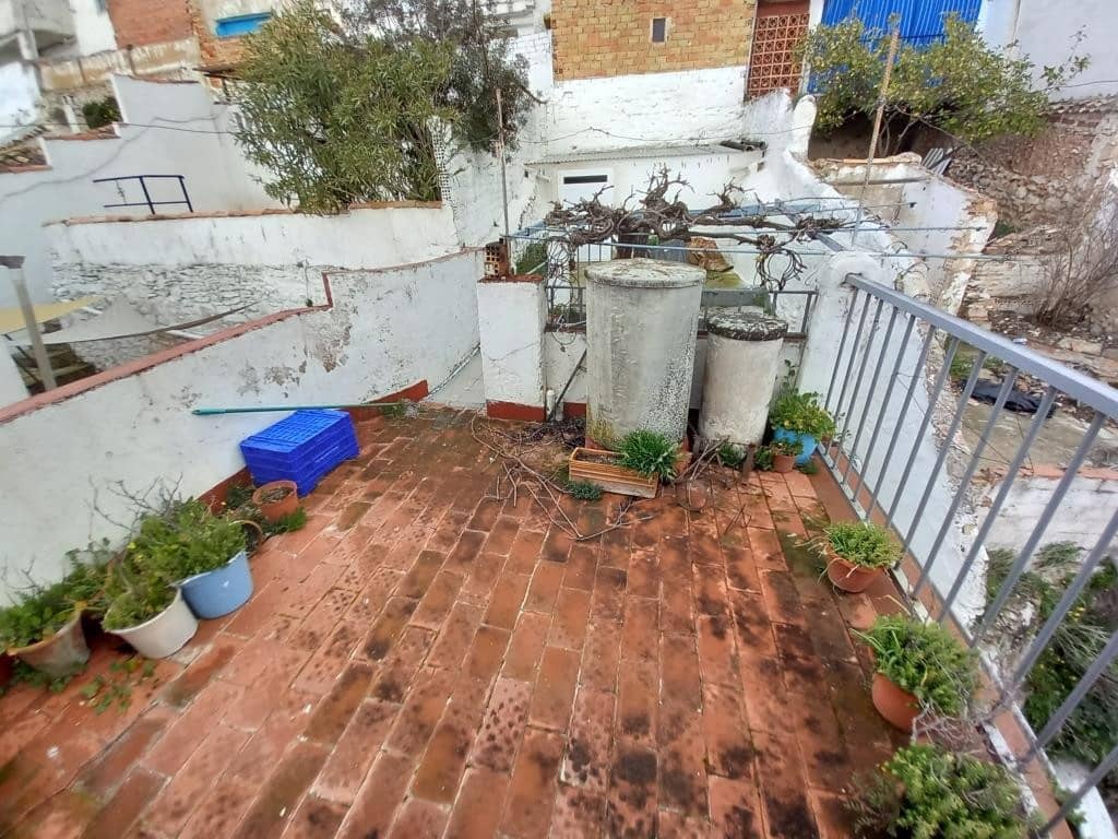 3 soverom Hus til salgs i Martos - € 48 000 (Ref: 8290025)