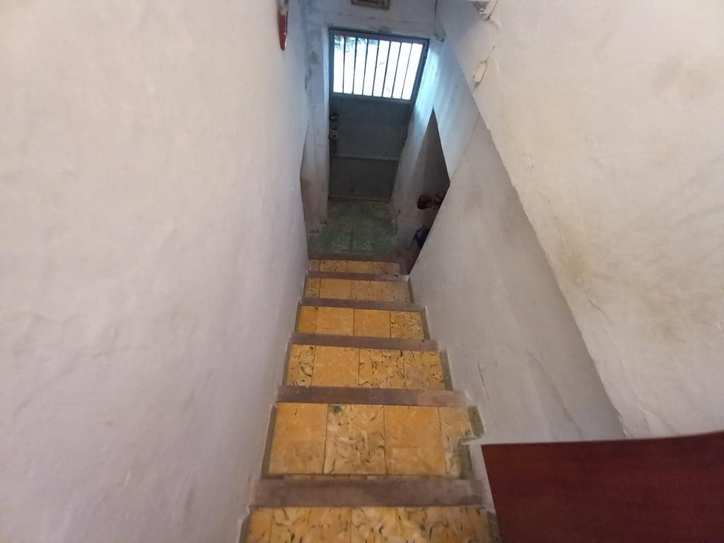 5 bedroom Townhouse for sale in Martos - € 79,000 (Ref: 8290072)