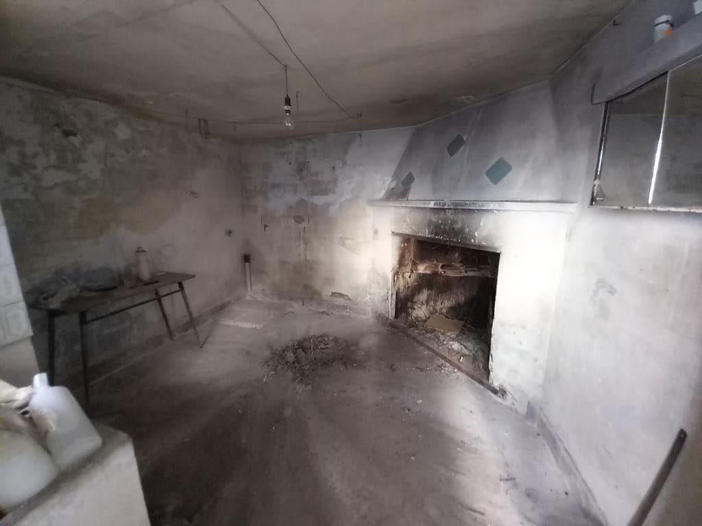 5 bedroom Townhouse for sale in Martos - € 79,000 (Ref: 8290072)