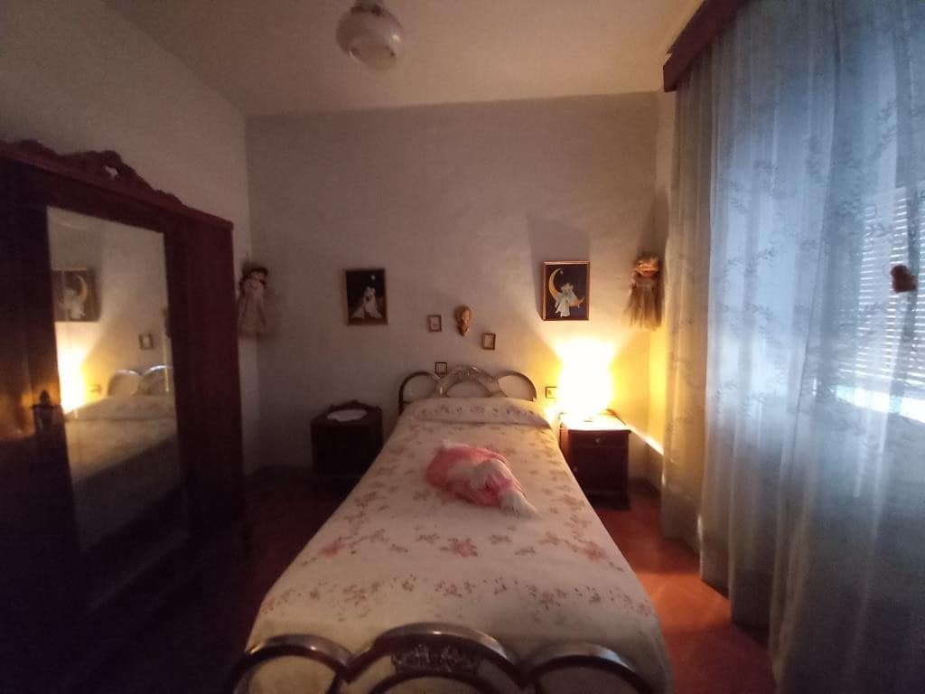 5 bedroom Townhouse for sale in Martos - € 79,000 (Ref: 8290072)