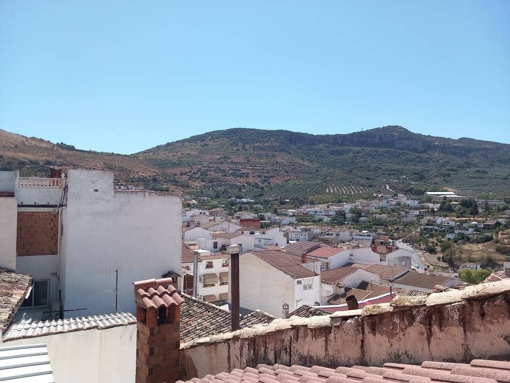 3 soveværelse Byhus til salg i Castillo de Locubin - € 47.000 (Ref: 8529029)