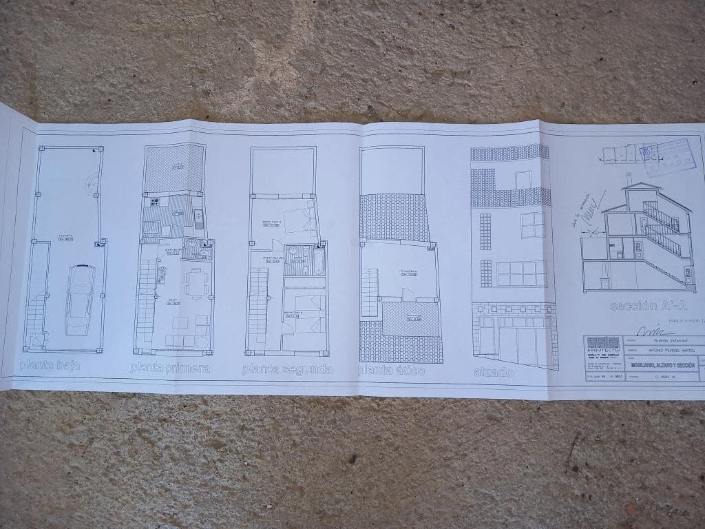 3 soveværelse Byhus til salg i Castillo de Locubin - € 47.000 (Ref: 8529029)