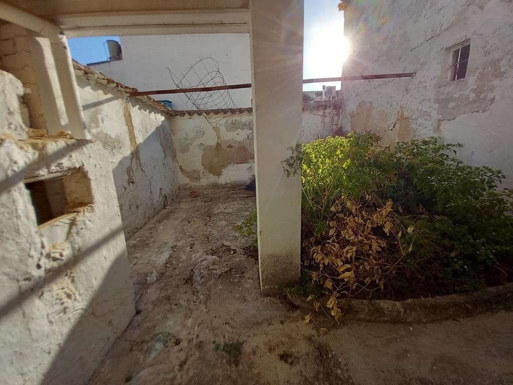 5 soverom Hus til salgs i Martos - € 33 000 (Ref: 8529085)