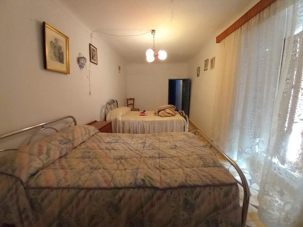 5 soverom Hus til salgs i Martos - € 33 000 (Ref: 8529085)