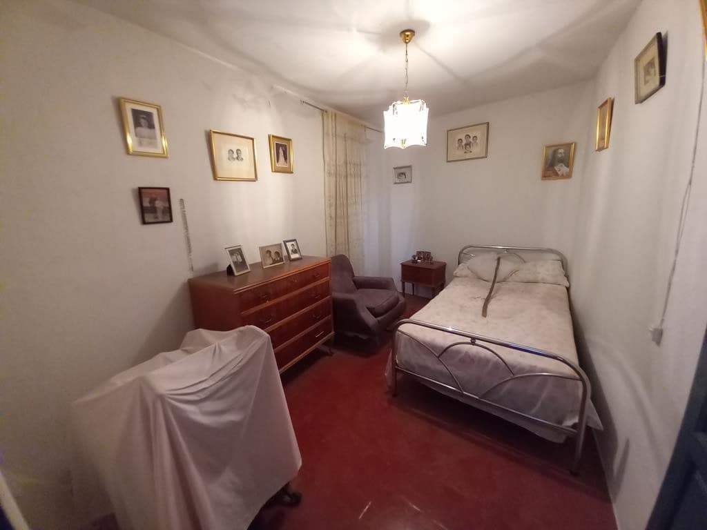 5 soverom Hus til salgs i Martos - € 33 000 (Ref: 8529085)