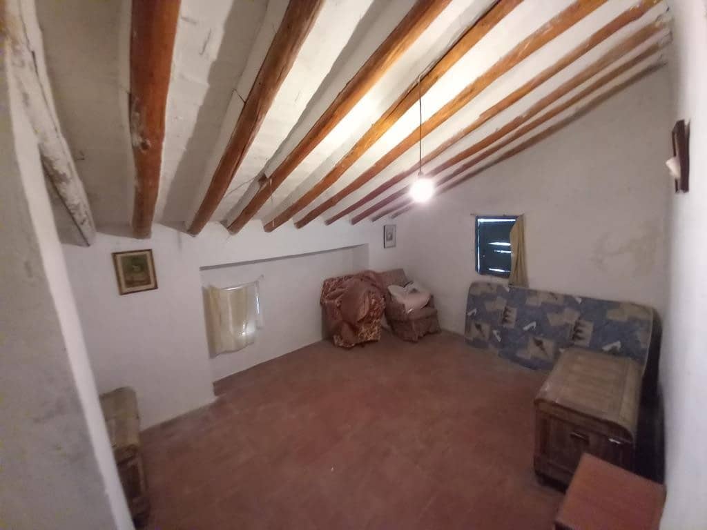5 soverom Hus til salgs i Martos - € 33 000 (Ref: 8529085)