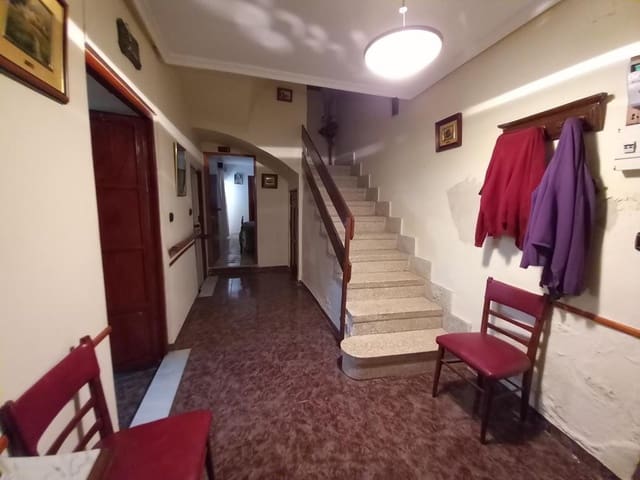 5 soverom Hus til salgs i Martos - € 33 000 (Ref: 8529085)