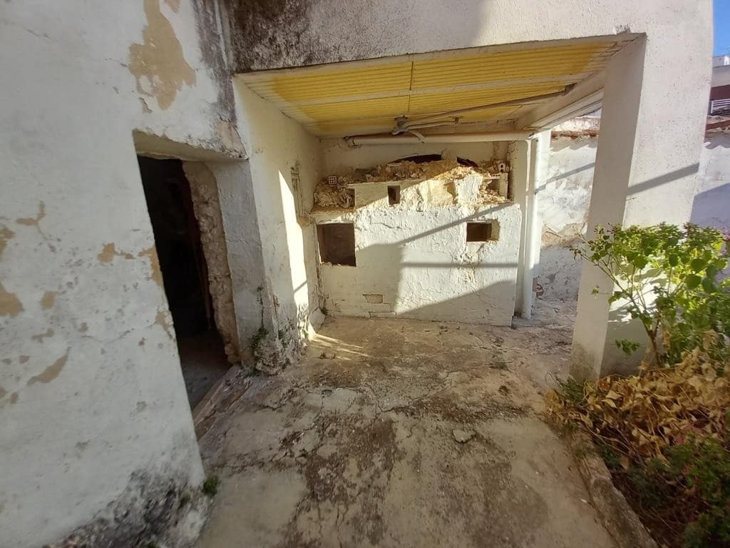 5 soverom Hus til salgs i Martos - € 33 000 (Ref: 8529085)