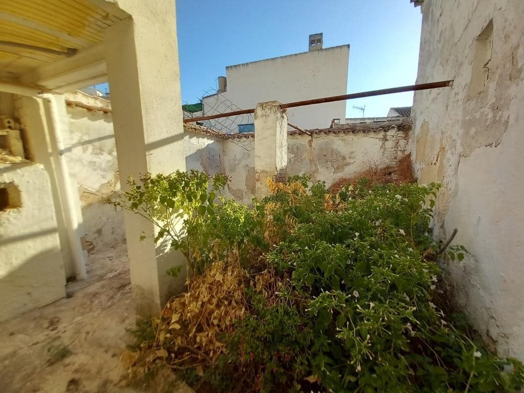 5 soverom Hus til salgs i Martos - € 33 000 (Ref: 8529085)