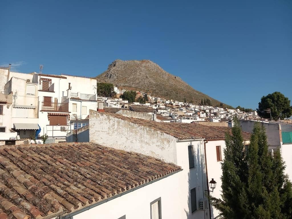 5 soverom Hus til salgs i Martos - € 33 000 (Ref: 8529085)