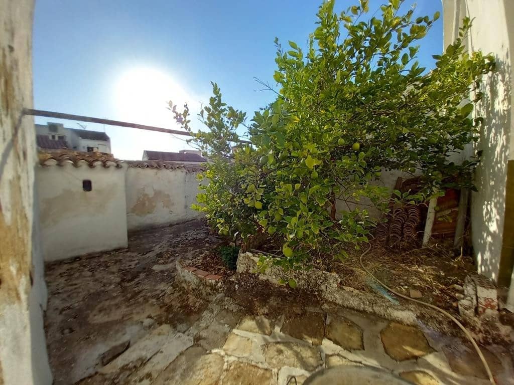 5 soverom Hus til salgs i Martos - € 33 000 (Ref: 8529085)