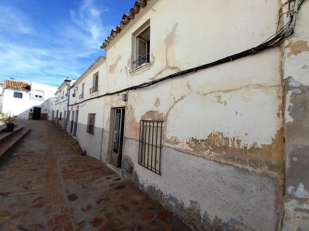 3 bedroom Townhouse for sale in Martos - € 15,000 (Ref: 8563066)