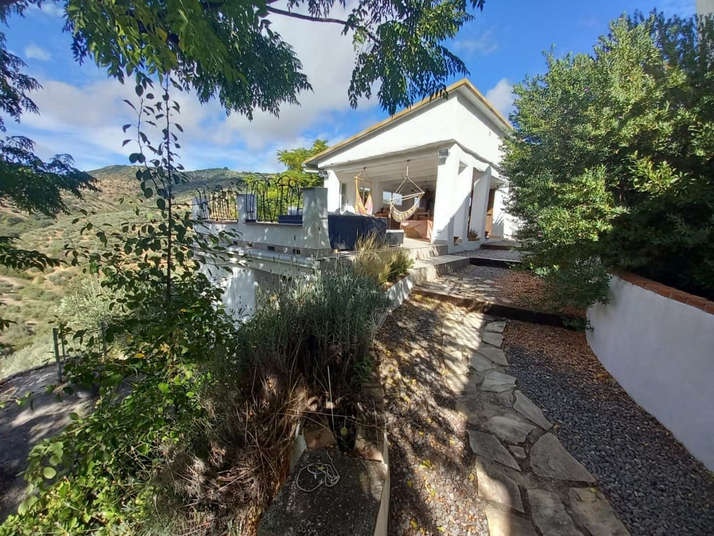 5 soverom Finca/Herregård til salgs i Fuensanta de Martos med svømmebasseng - € 249 000 (Ref: 8581122)