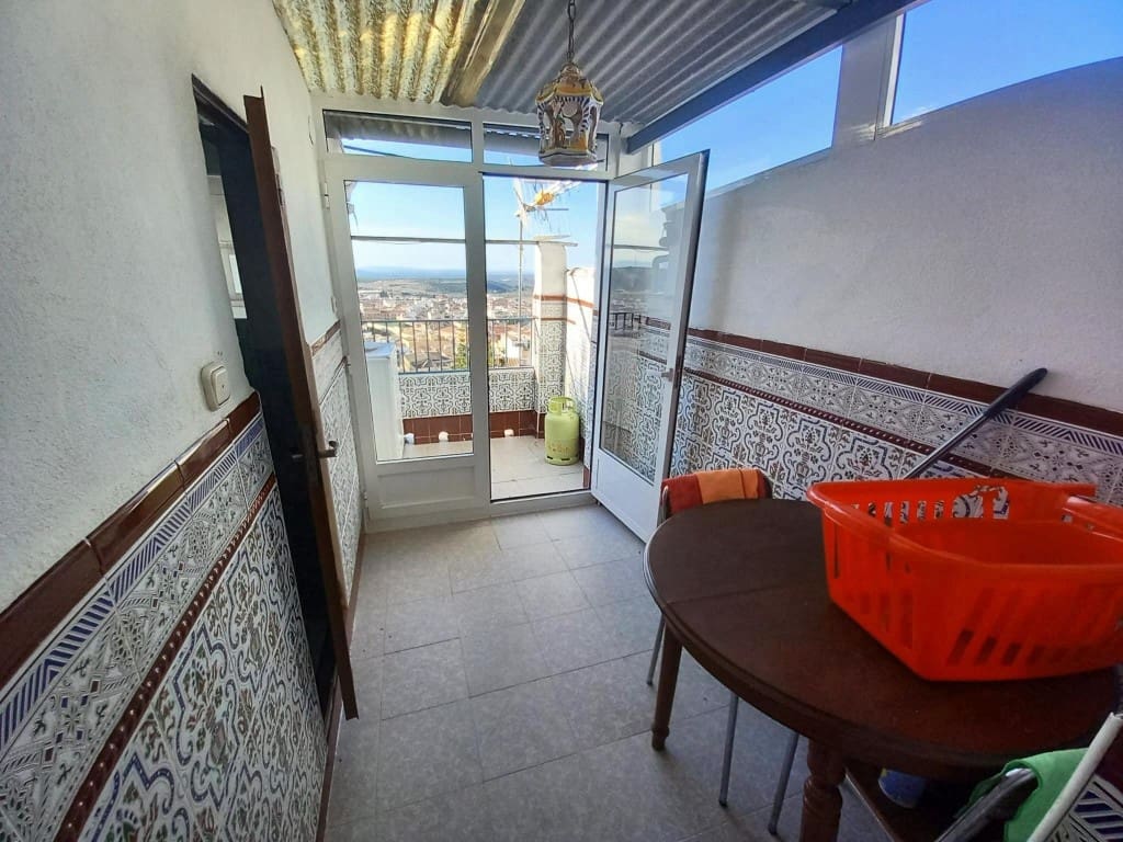 2 soverom Hus til salgs i Martos - € 45 000 (Ref: 8700094)