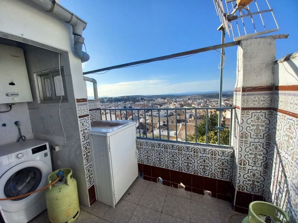 2 soverom Hus til salgs i Martos - € 45 000 (Ref: 8700094)