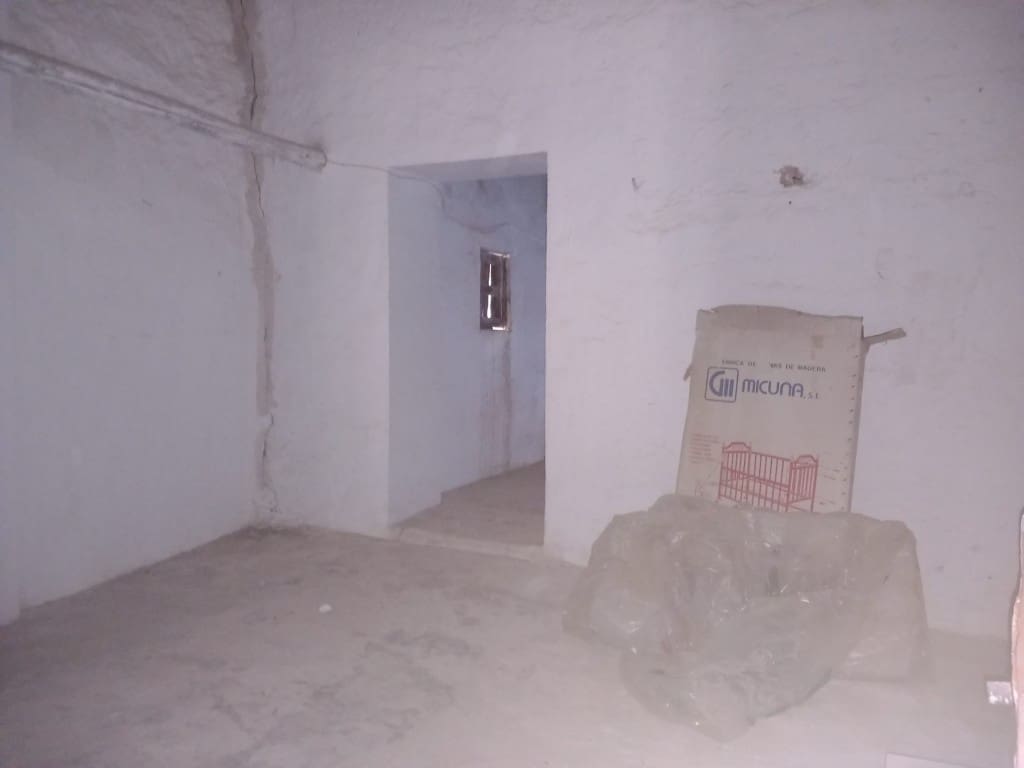 4 bedroom Townhouse for sale in Martos - € 65,000 (Ref: 8701610)