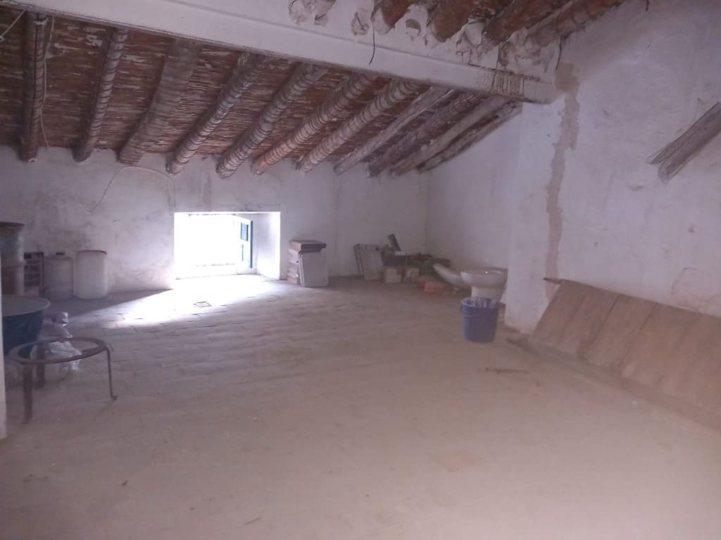 4 bedroom Townhouse for sale in Martos - € 65,000 (Ref: 8701610)