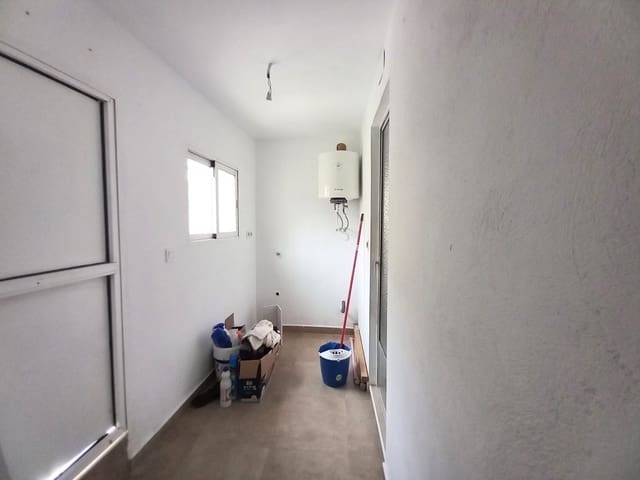 2 soverom Hus til salgs i Martos med svømmebasseng - € 20 000 (Ref: 8823366)