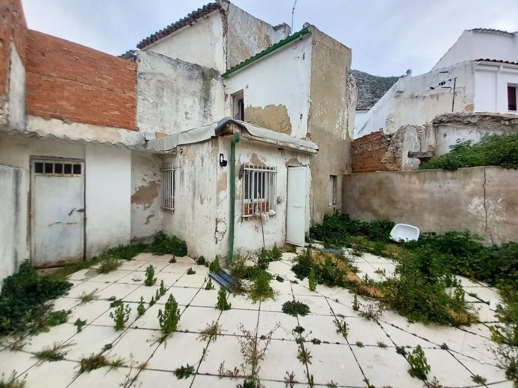 2 soveværelse Byhus til salg i Martos med swimmingpool - € 20.000 (Ref: 8823366)