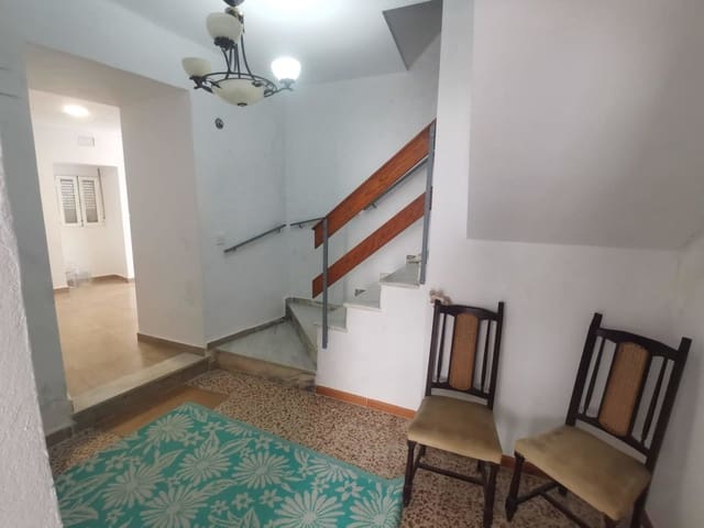 Casa de 2 habitaciones en Martos en venta con piscina - 18.950 € (Ref: 8823366)