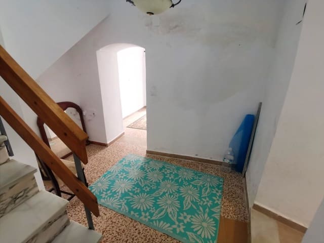 Casa de 2 habitaciones en Martos en venta con piscina - 18.950 € (Ref: 8823366)