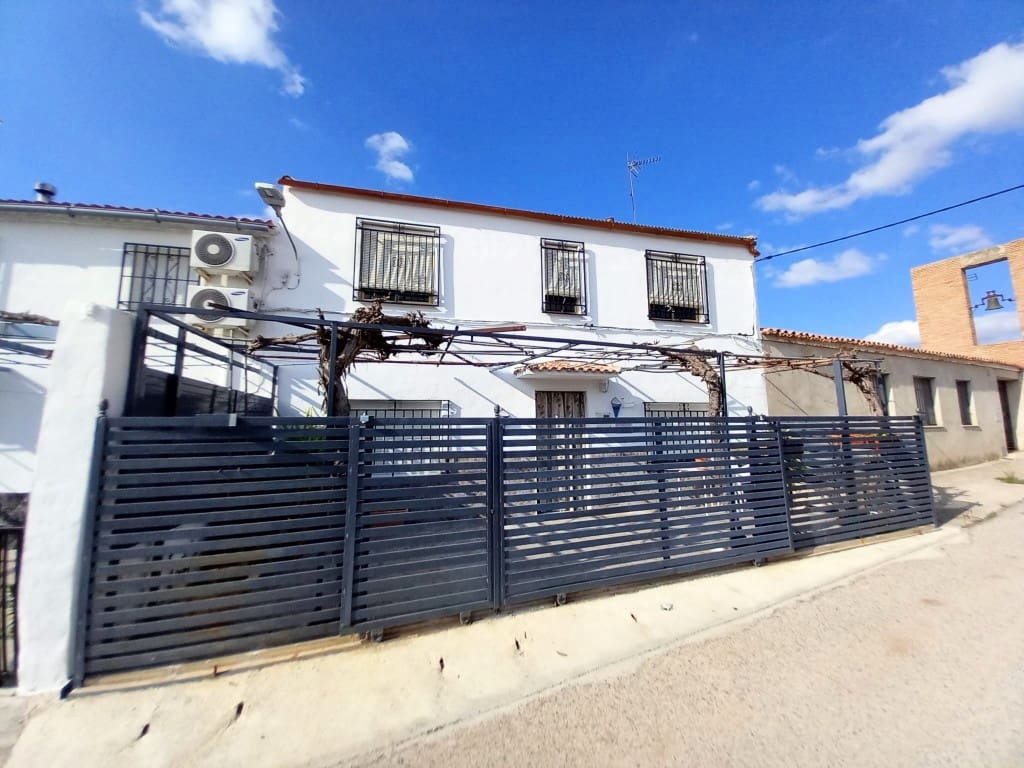 4 soveværelse Finca/Landehus til salg i Monte Lope Alvarez - € 78.000 (Ref: 8879318)