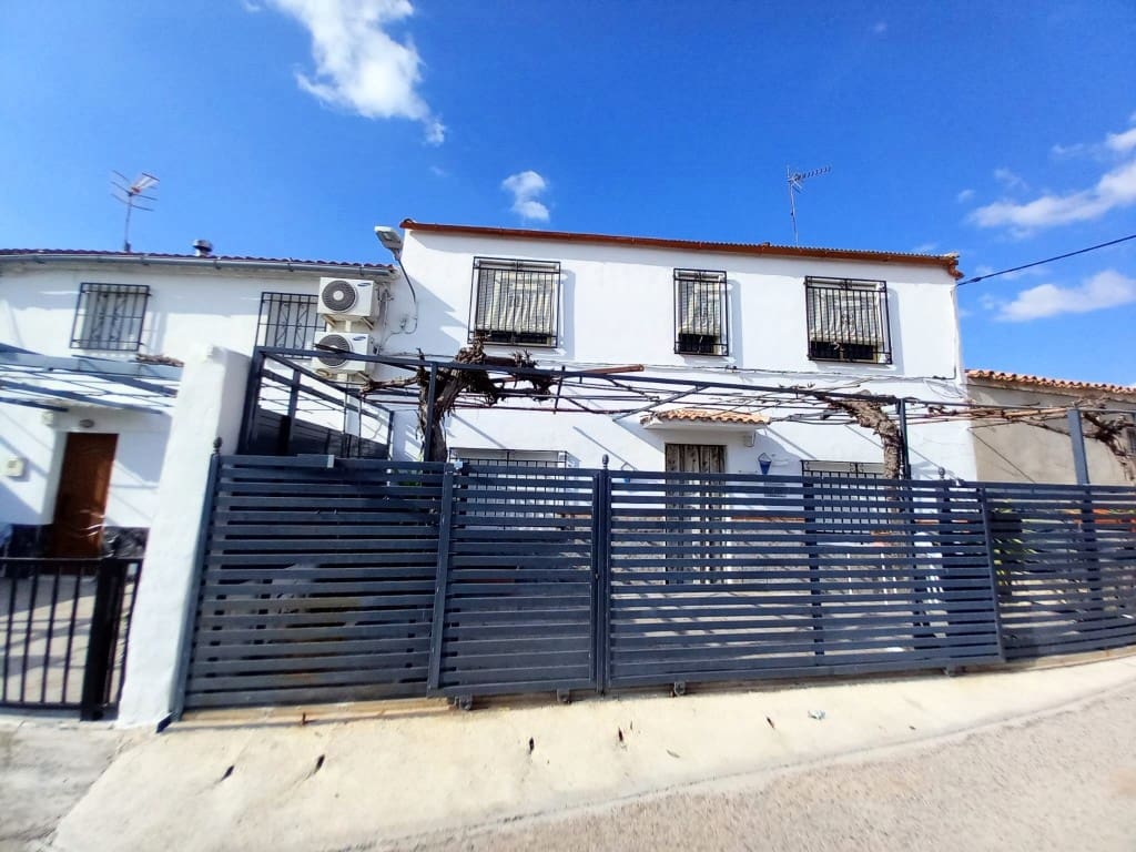 4 soveværelse Finca/Landehus til salg i Monte Lope Alvarez - € 78.000 (Ref: 8879318)