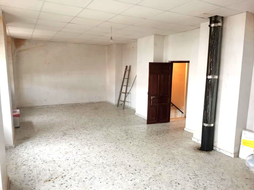 4 bedroom Finca/Country House for sale in Monte Lope Alvarez with garage - € 78,000 (Ref: 8879318)