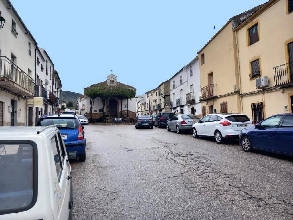 4 soveværelse Byhus til salg i Martos - € 34.000 (Ref: 8997331)