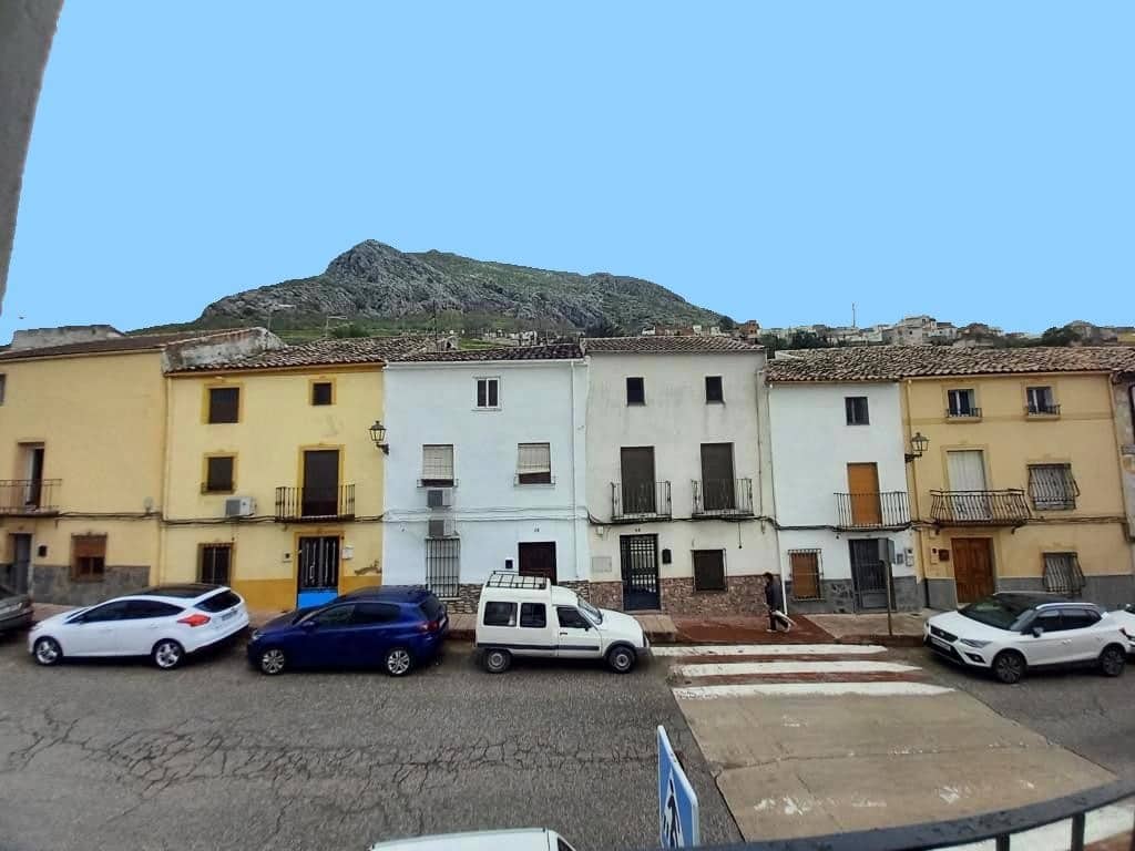 4 soveværelse Byhus til salg i Martos - € 34.000 (Ref: 8997331)