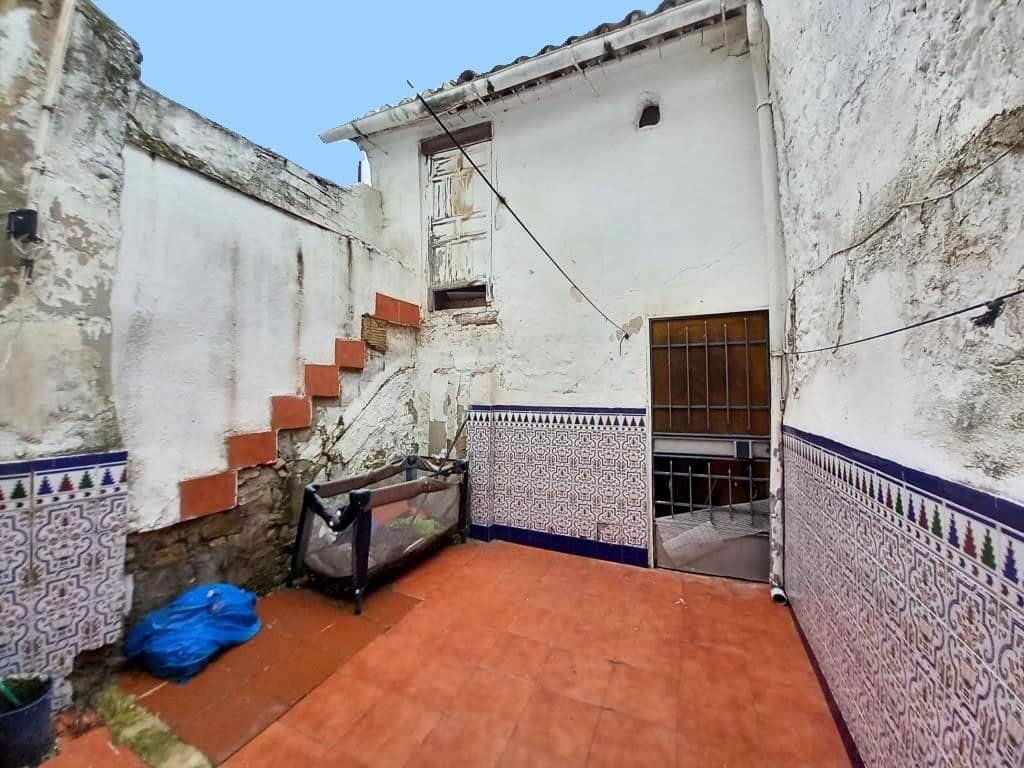 4 soveværelse Byhus til salg i Martos - € 34.000 (Ref: 8997331)