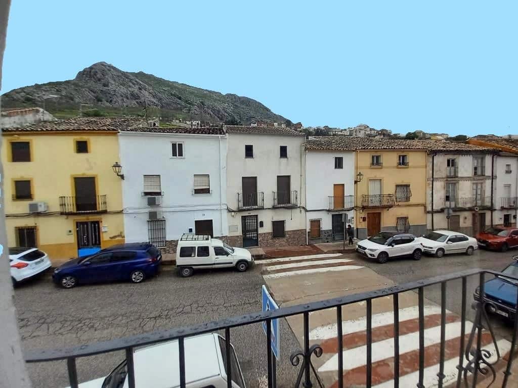 4 soveværelse Byhus til salg i Martos - € 34.000 (Ref: 8997331)