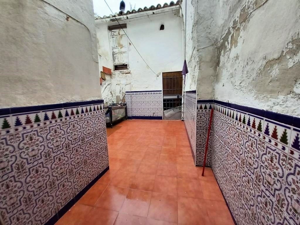 4 soveværelse Byhus til salg i Martos - € 34.000 (Ref: 8997331)