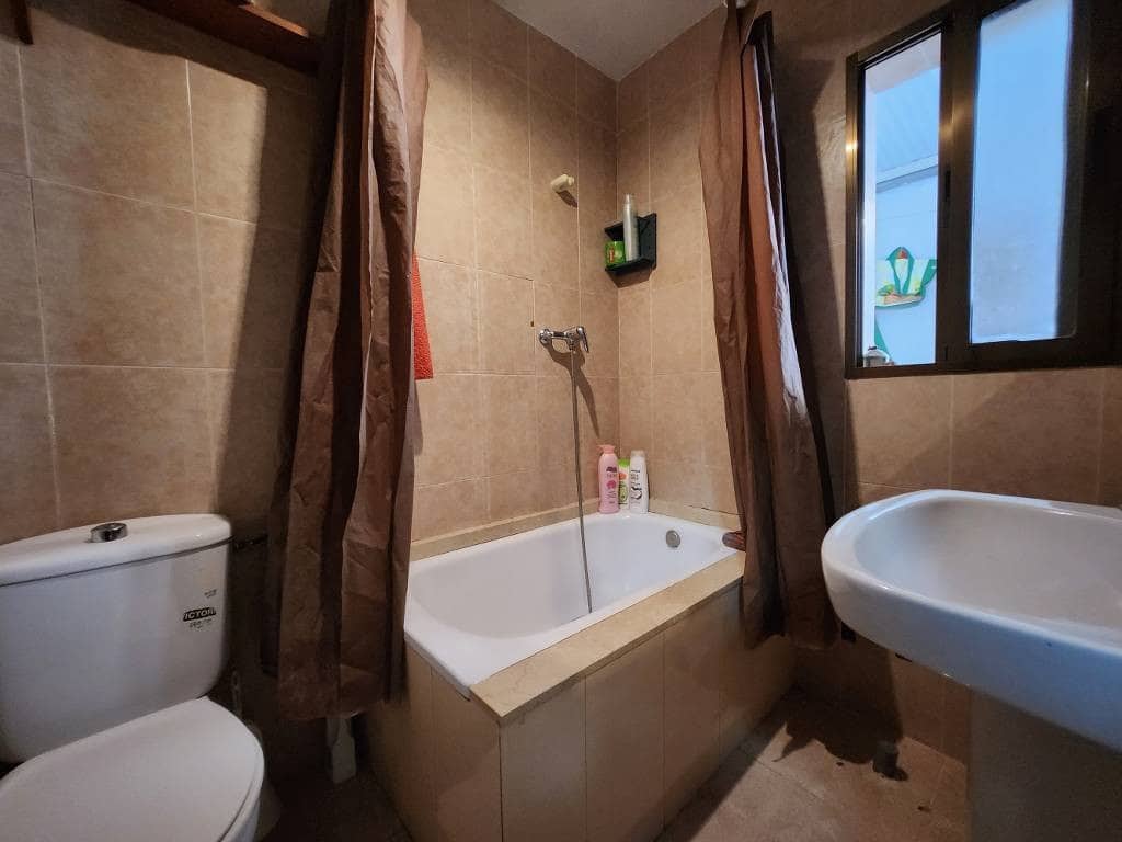 3 soverom Hus til salgs i Luque - € 40 000 (Ref: 9078617)