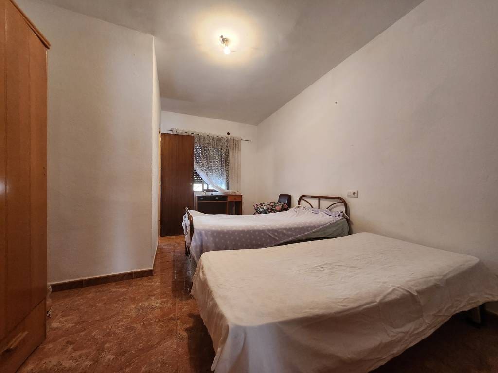 3 soverom Hus til salgs i Luque - € 40 000 (Ref: 9078617)