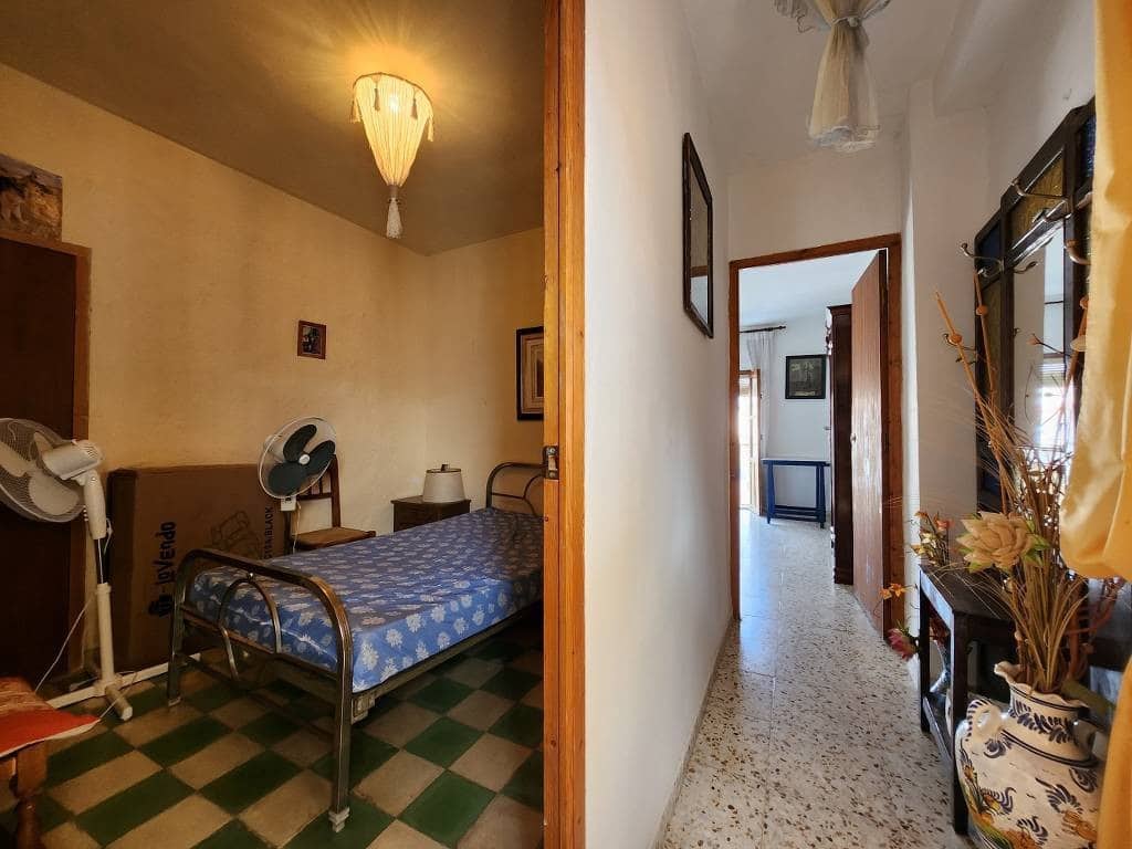 5 soveværelse Byhus til salg i Fuente-Tojar - € 56.000 (Ref: 9078621)