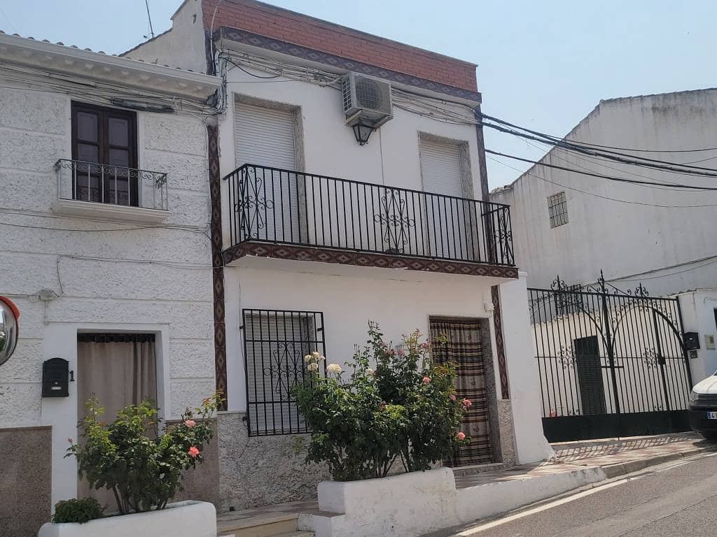 3 bedroom Townhouse for sale in Fuente-Tojar - € 55,000 (Ref: 9078622)