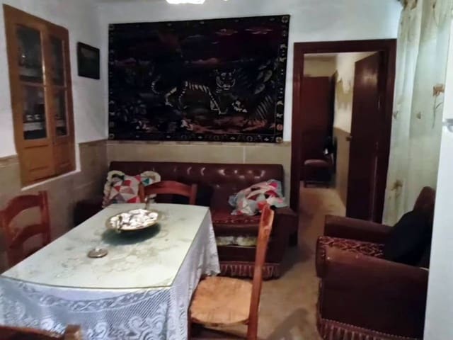 3 soverom Hus til salgs i Priego de Córdoba - € 56 000 (Ref: 9078640)