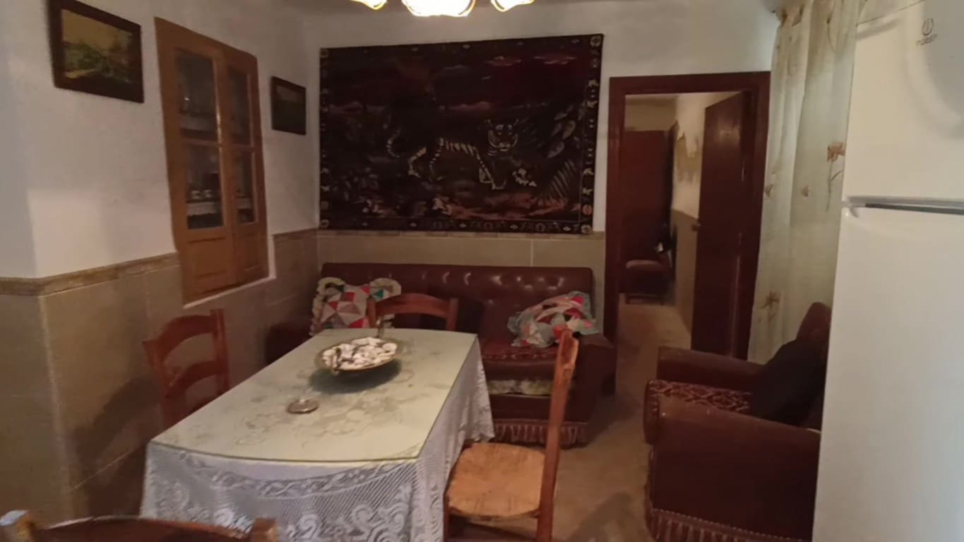 3 soverom Hus til salgs i Priego de Cordoba - € 56 000 (Ref: 9078640)