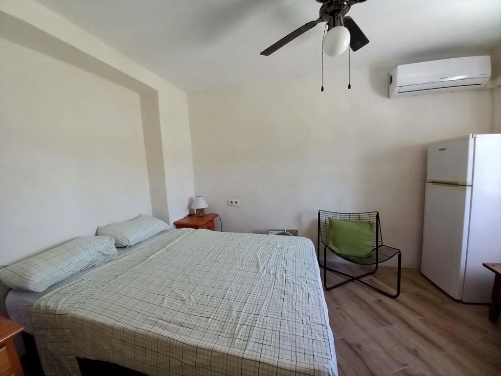 3 soveværelse Byhus til salg i Bobadilla de Alcaudete med swimmingpool - € 85.000 (Ref: 9096336)