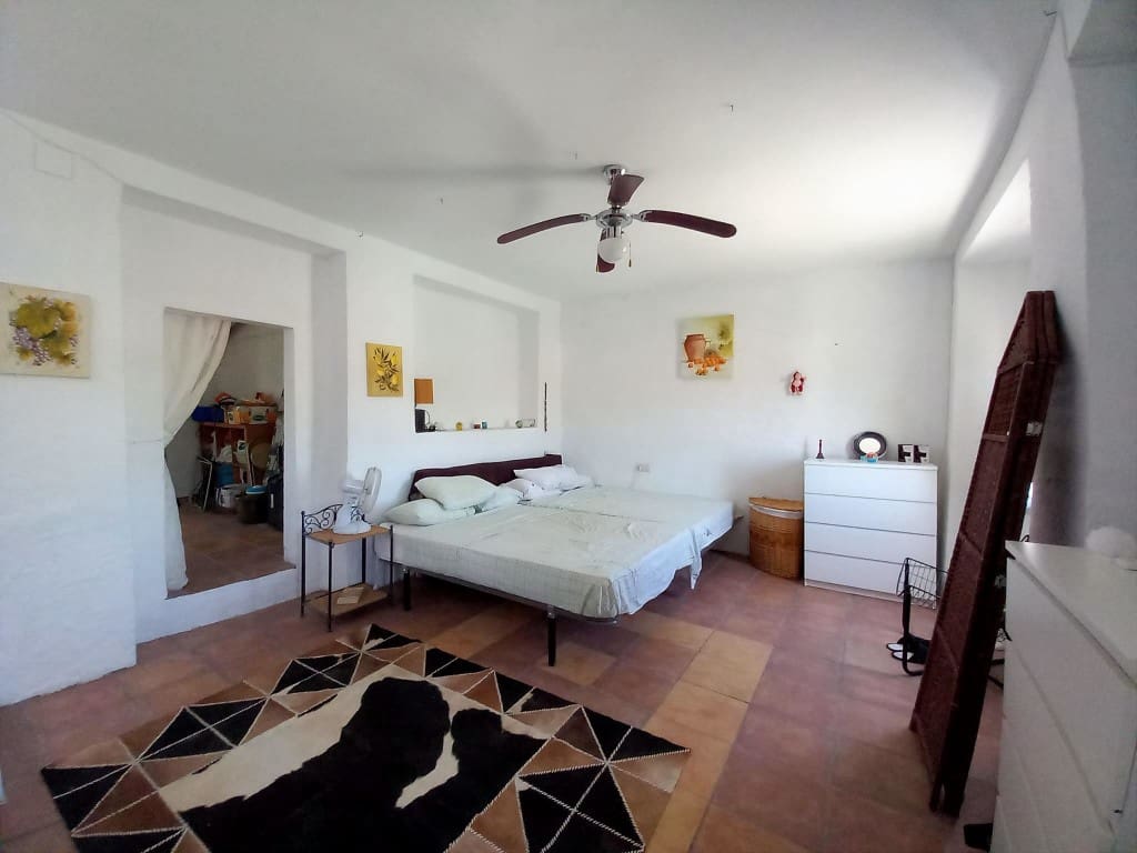 3 soveværelse Byhus til salg i Bobadilla de Alcaudete med swimmingpool - € 85.000 (Ref: 9096336)