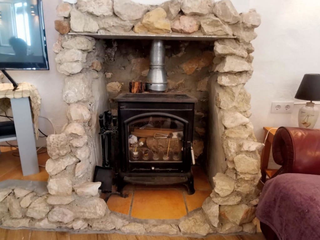 3 soveværelse Byhus til salg i Bobadilla de Alcaudete med swimmingpool - € 85.000 (Ref: 9096336)