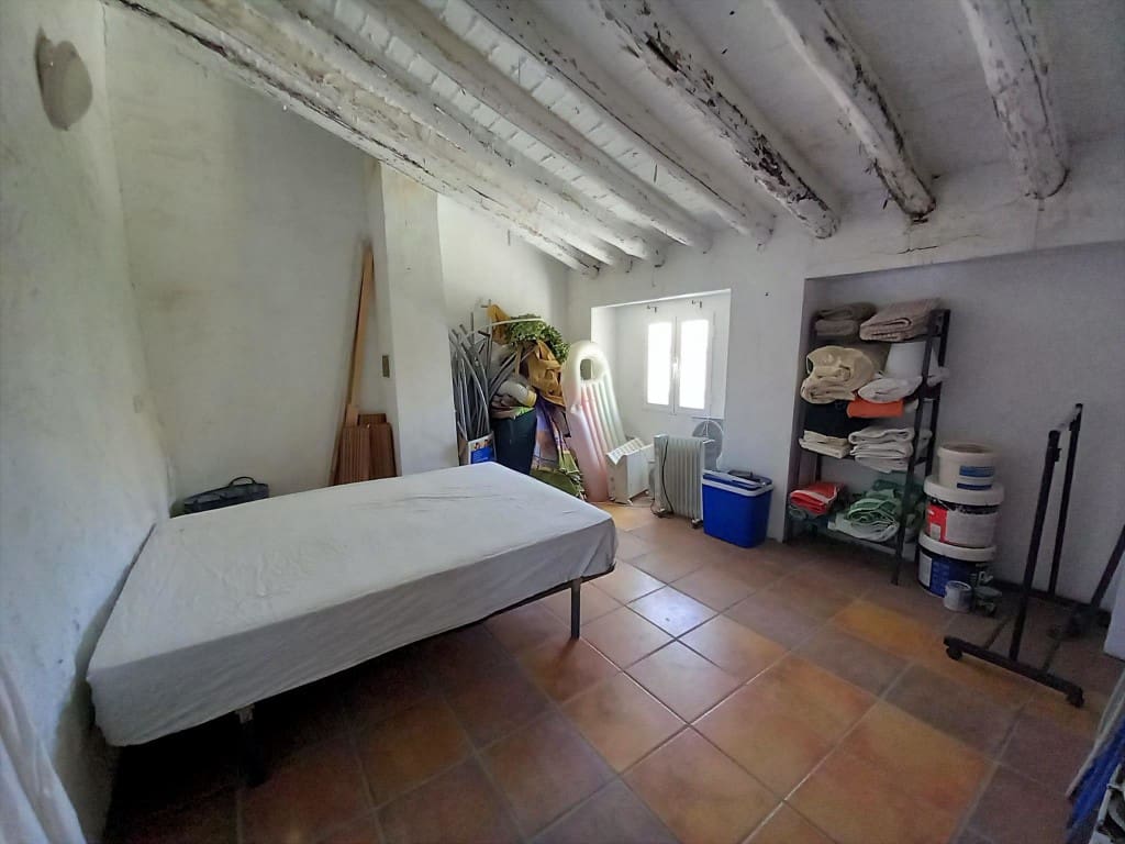 3 soveværelse Byhus til salg i Bobadilla de Alcaudete med swimmingpool - € 85.000 (Ref: 9096336)