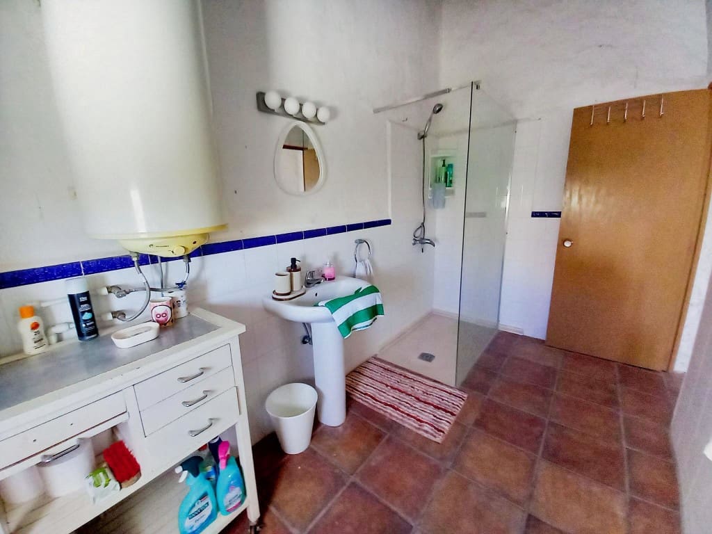 3 soveværelse Byhus til salg i Bobadilla de Alcaudete med swimmingpool - € 85.000 (Ref: 9096336)