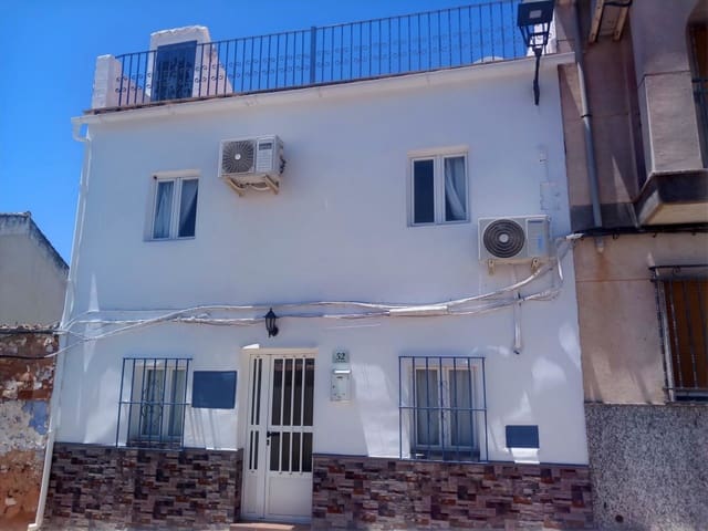 3 slaapkamer Huis te koop in Bobadilla de Alcaudete, Alcaudete met zwembad - € 85.000 (Ref: 9096336)