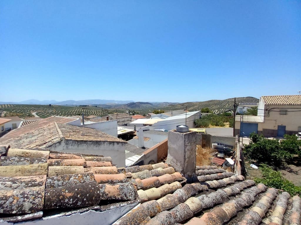 3 soveværelse Byhus til salg i Bobadilla de Alcaudete med swimmingpool - € 85.000 (Ref: 9096336)