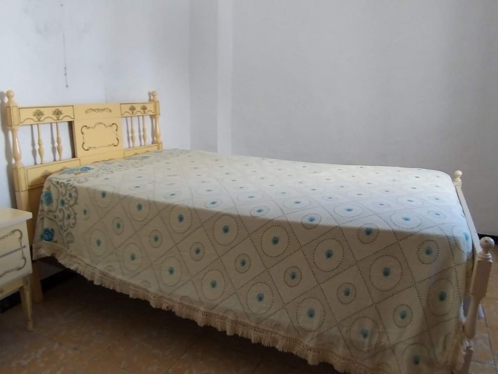 3 slaapkamer Huis te koop in Rute - € 47.000 (Ref: 9096585)