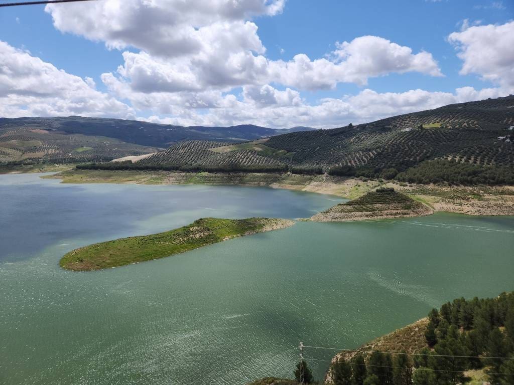 4 soveværelse Byhus til salg i Iznajar - € 115.000 (Ref: 9096593)